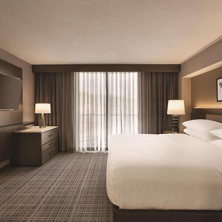 Embassy Suites By Hilton Richmond Dumbarton Exteriér fotografie