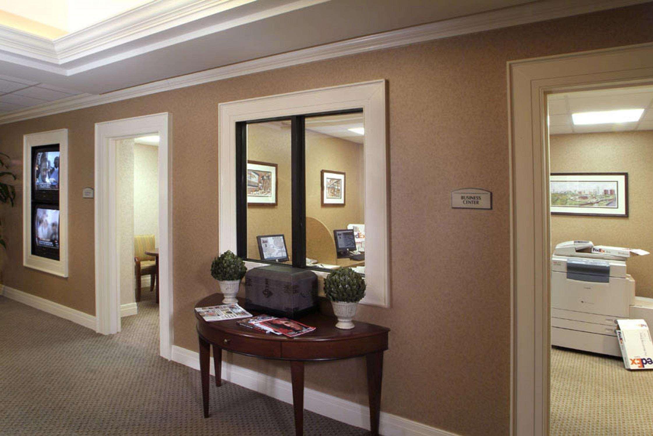 Embassy Suites By Hilton Richmond Dumbarton Exteriér fotografie