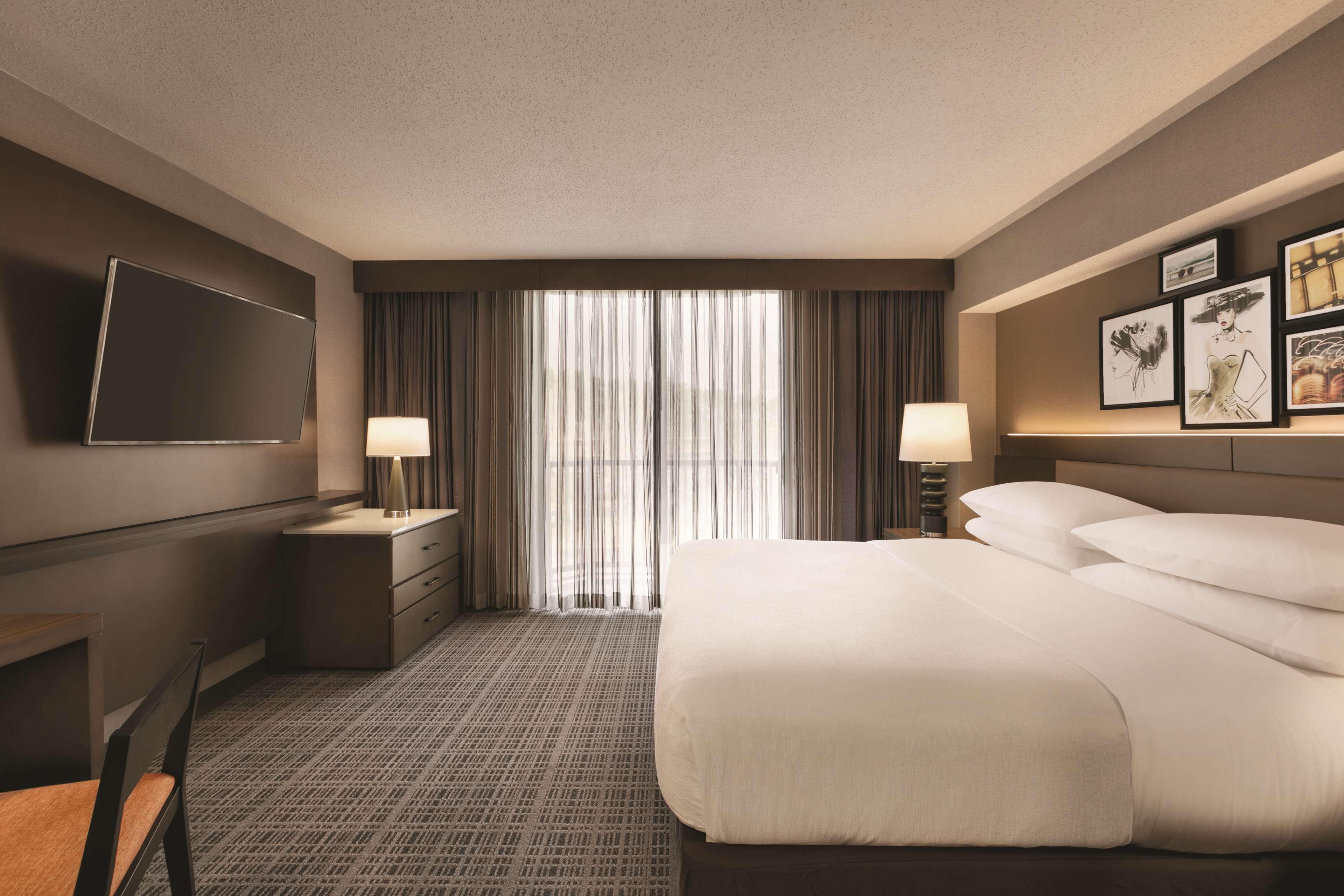 Embassy Suites By Hilton Richmond Dumbarton Exteriér fotografie