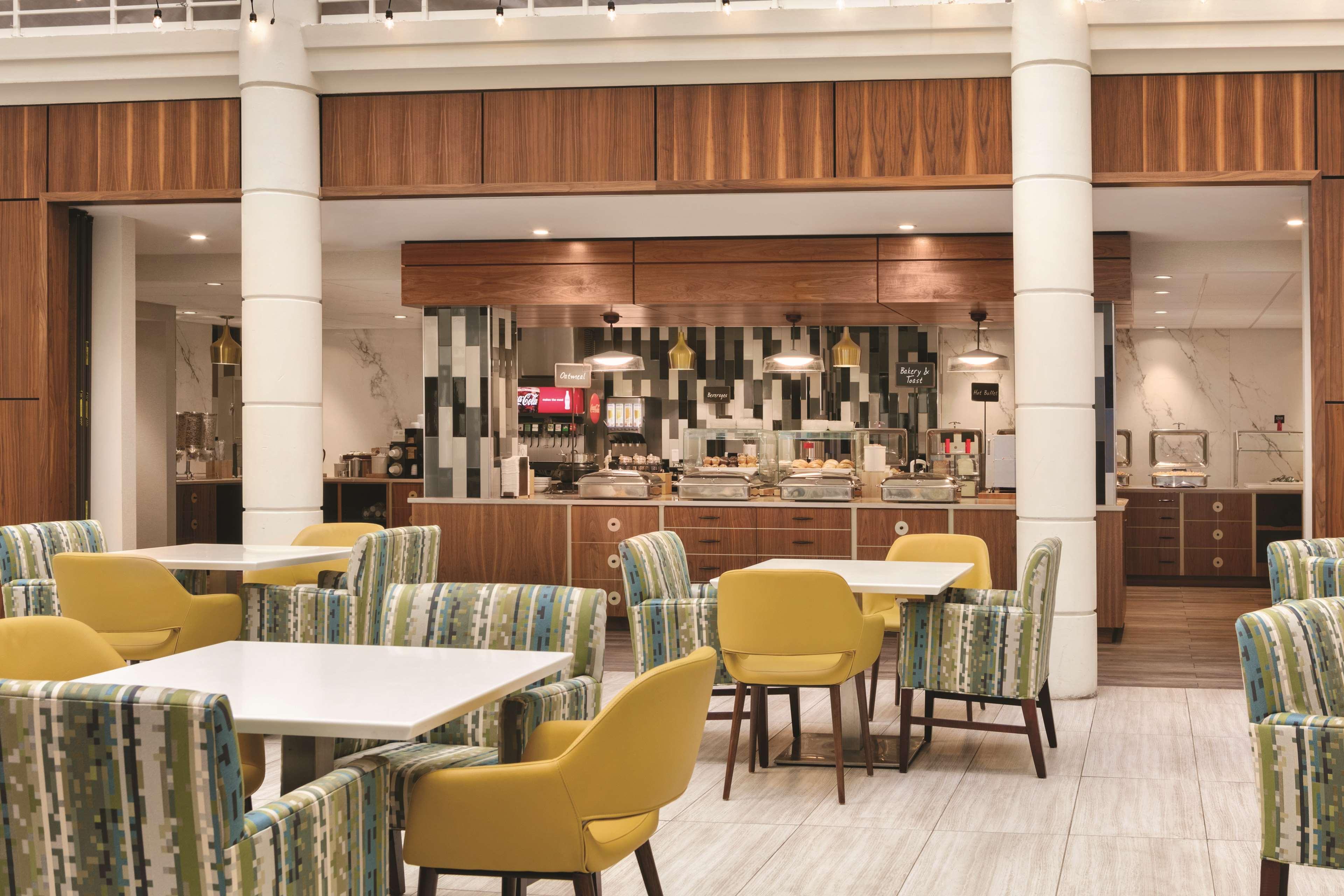 Embassy Suites By Hilton Richmond Dumbarton Exteriér fotografie