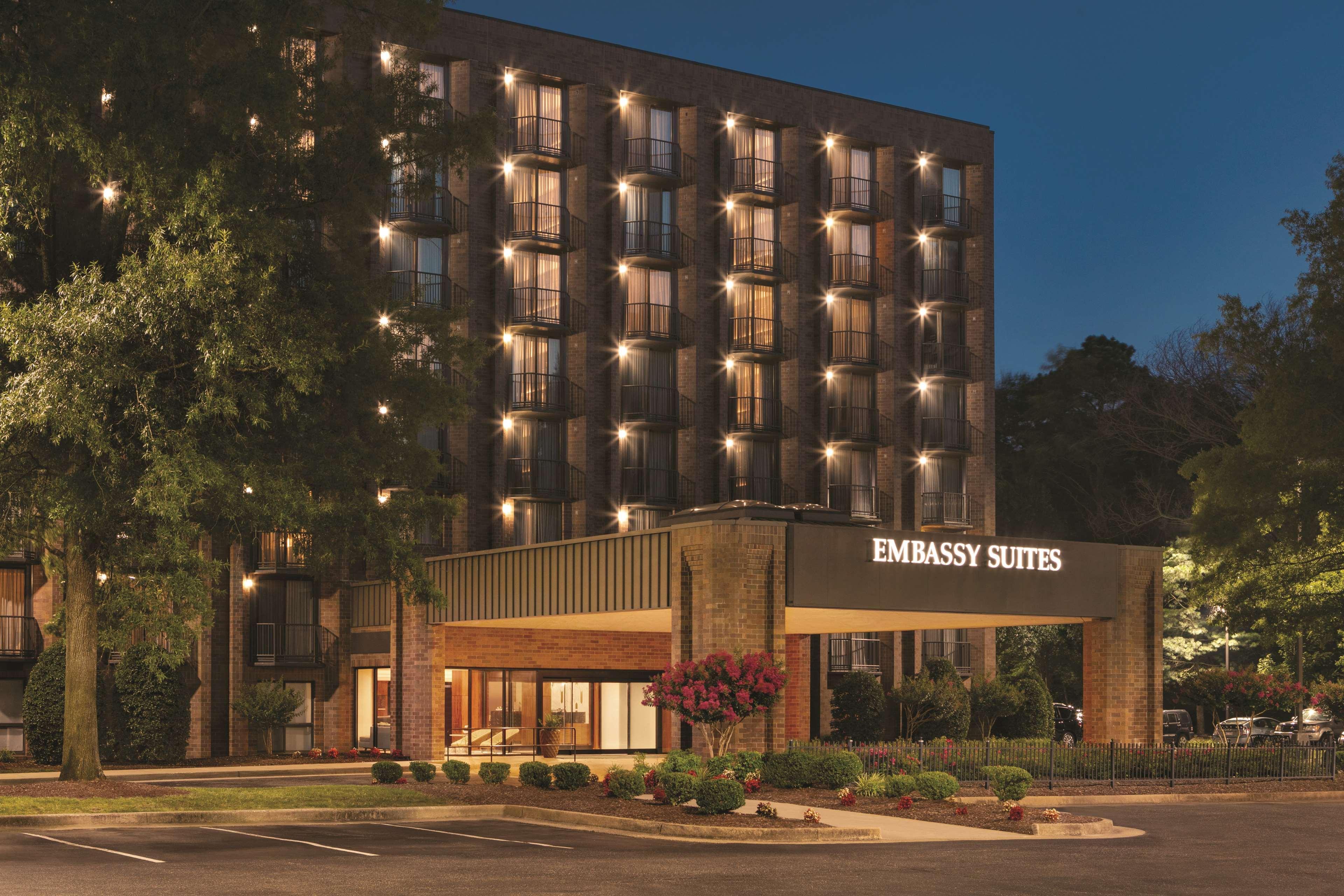 Embassy Suites By Hilton Richmond Dumbarton Exteriér fotografie