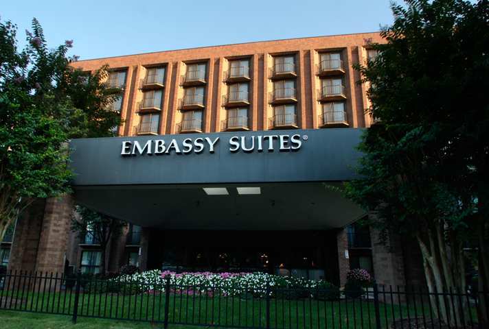 Embassy Suites By Hilton Richmond Dumbarton Exteriér fotografie