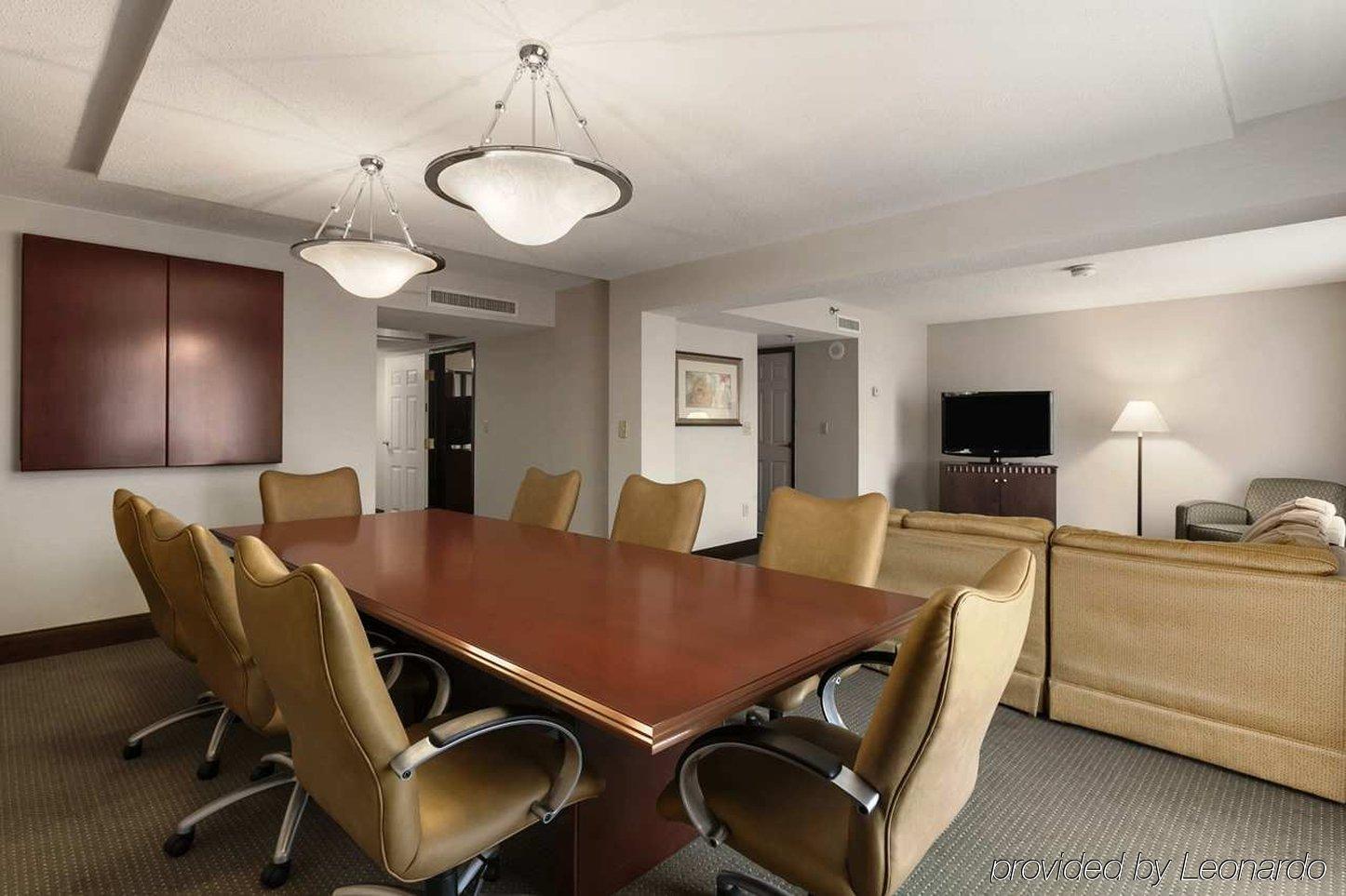 Embassy Suites By Hilton Richmond Dumbarton Exteriér fotografie